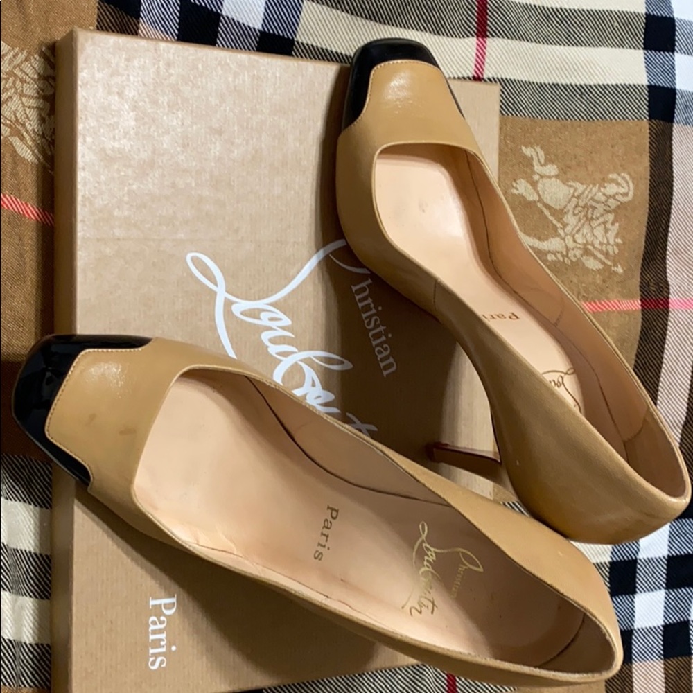 Louboutin high heels bege and black